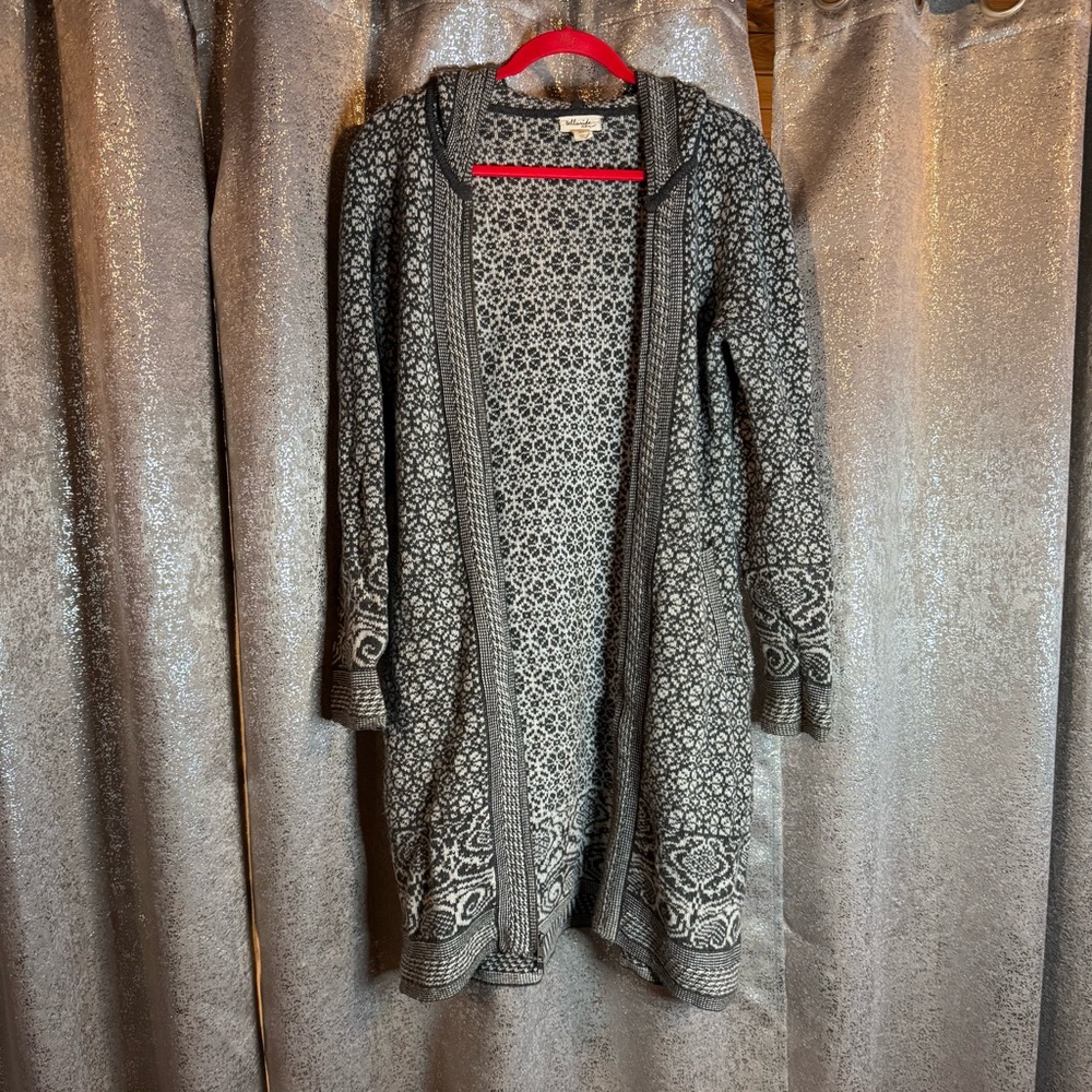 Telluride Women’s long sweater with zipper!